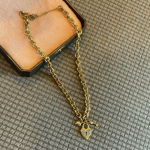 Juicy Couture Necklace - Picture 4 of 4
